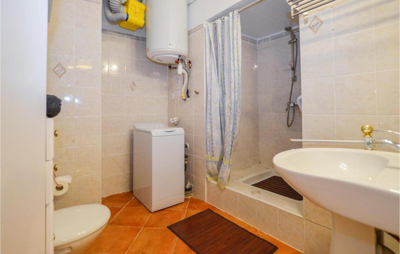 Nice Apartment In Zonza With Kitchenette Exterior foto